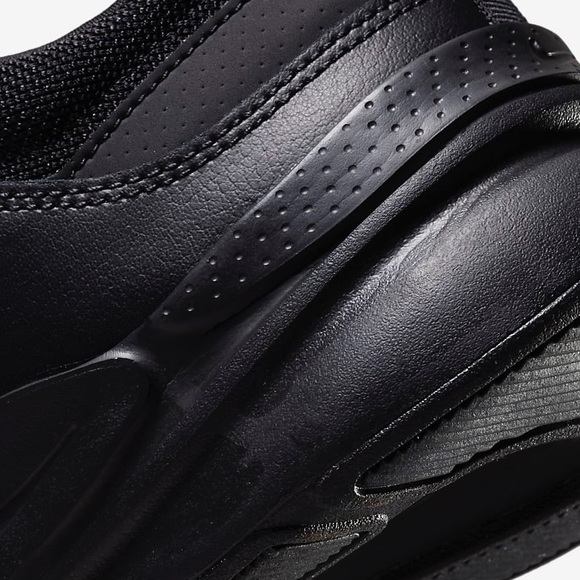 NEW IN BOX Nike Defy All Day Men's Training With Traction Shoes Multiple Sizes - Picture 7 of 8